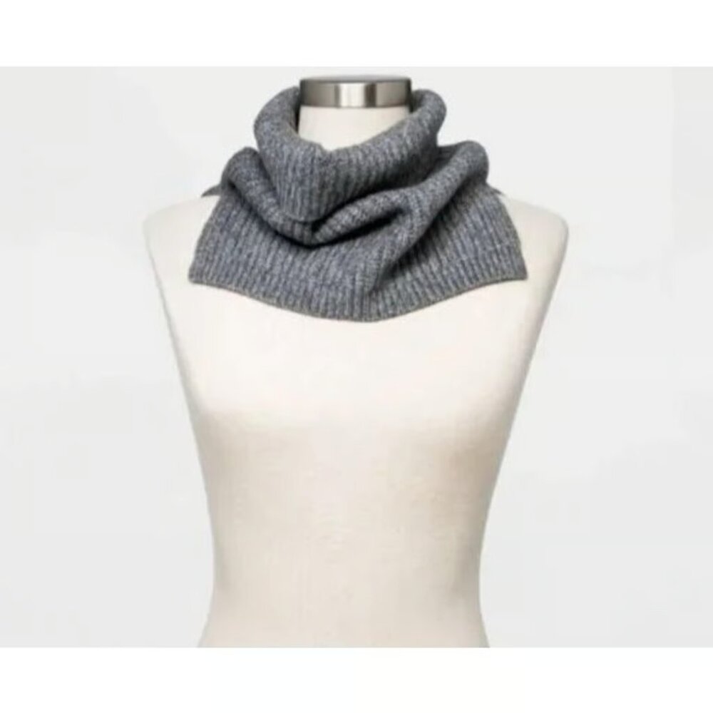 Gray Infinity Scarf Universal Thread - Picture 1 of 3